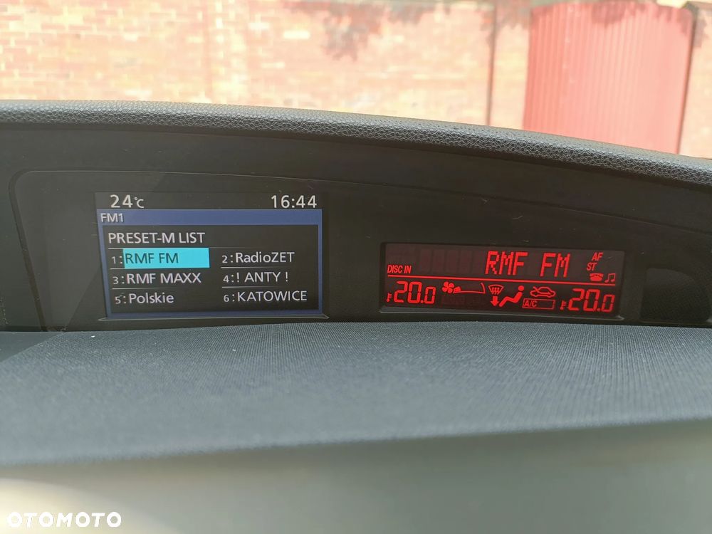 Mazda 3 2.0 Exclusive + - 21