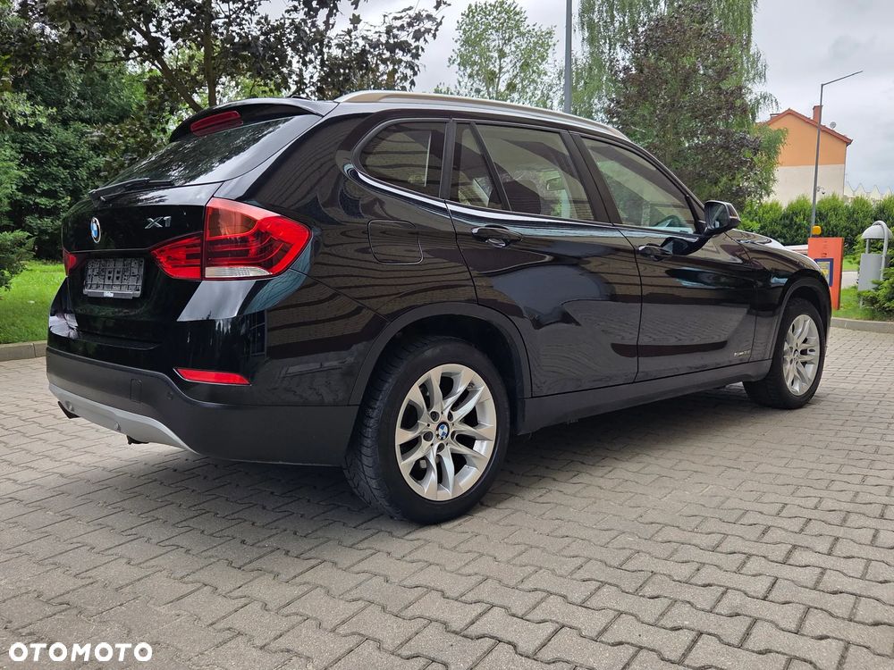 BMW X1 sDrive18i xLine - 2