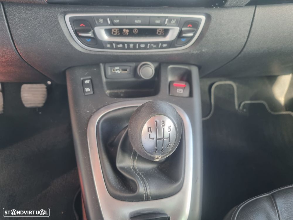 Renault Grand Scénic 1.5 dCi Bose Edition 7L - 30