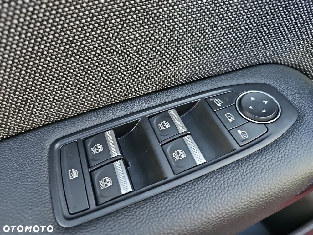 Renault Captur 1.0 TCe Techno - 23