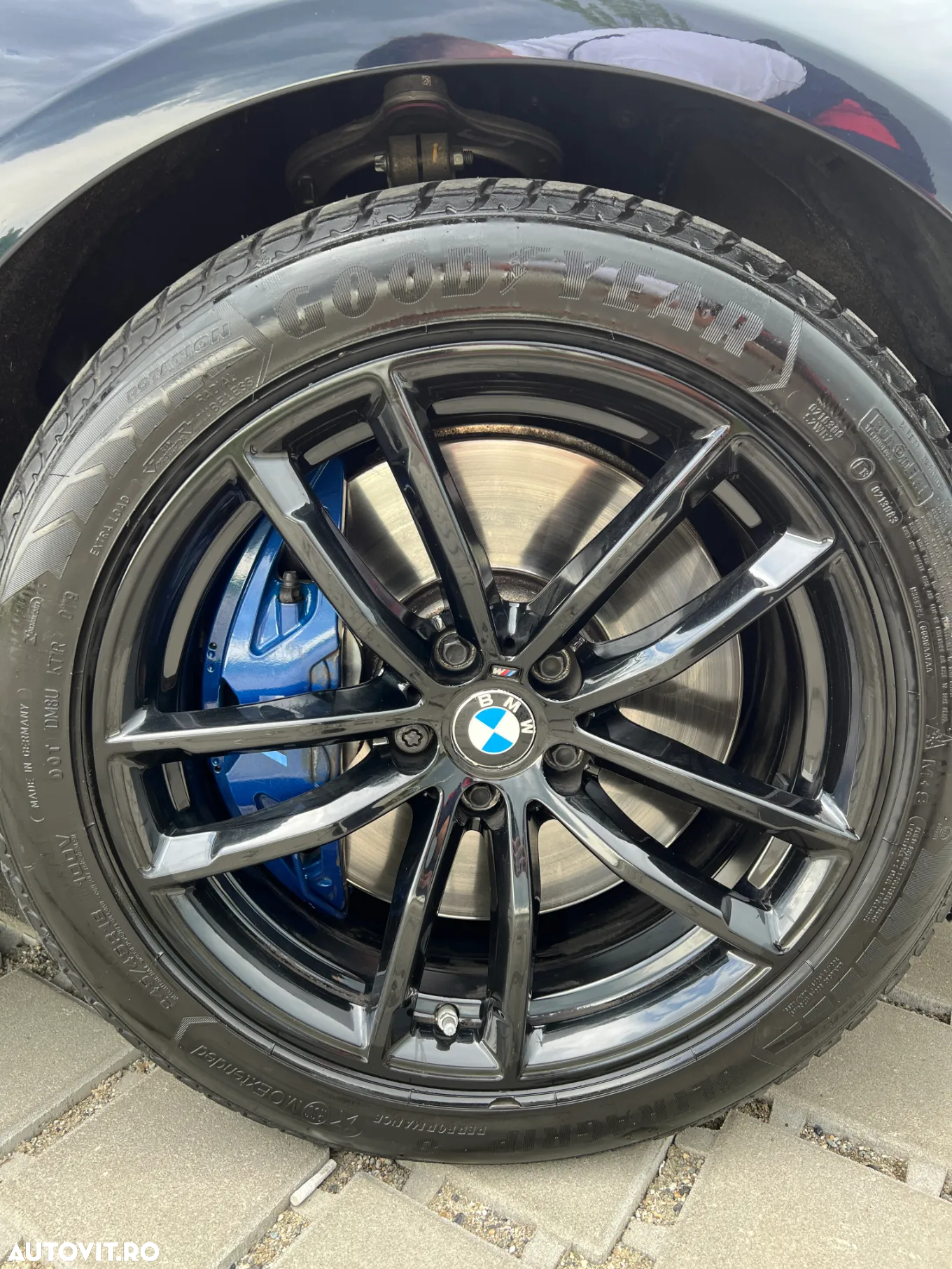BMW M5 M550i xDrive AT - 16