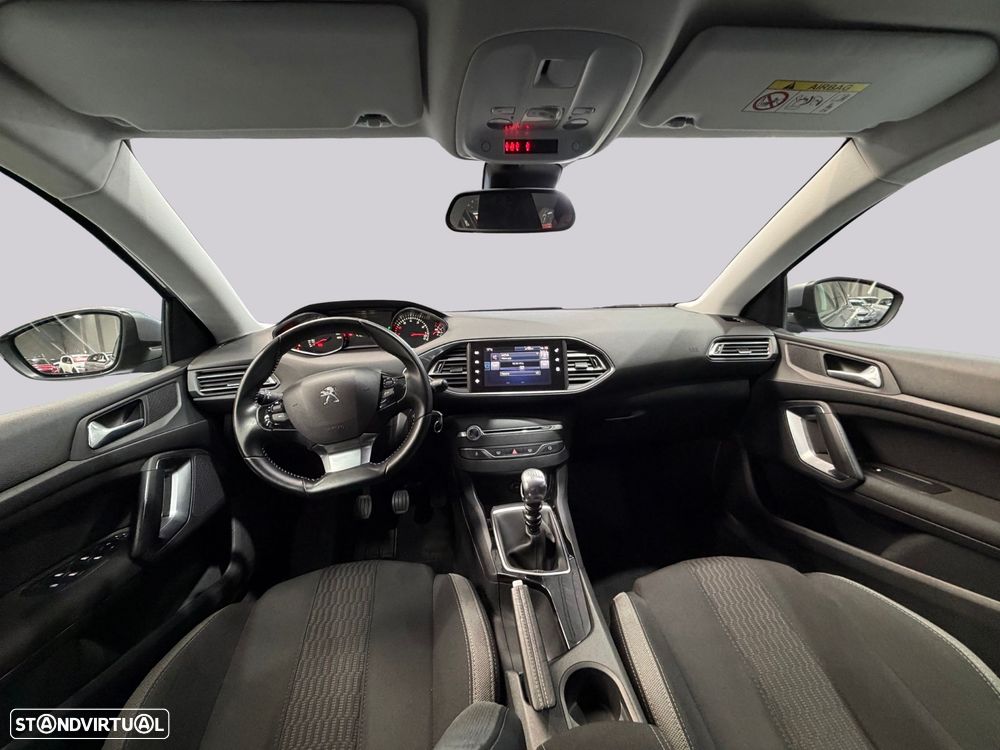Peugeot 308 SW 1.2 PureTech Style - 17