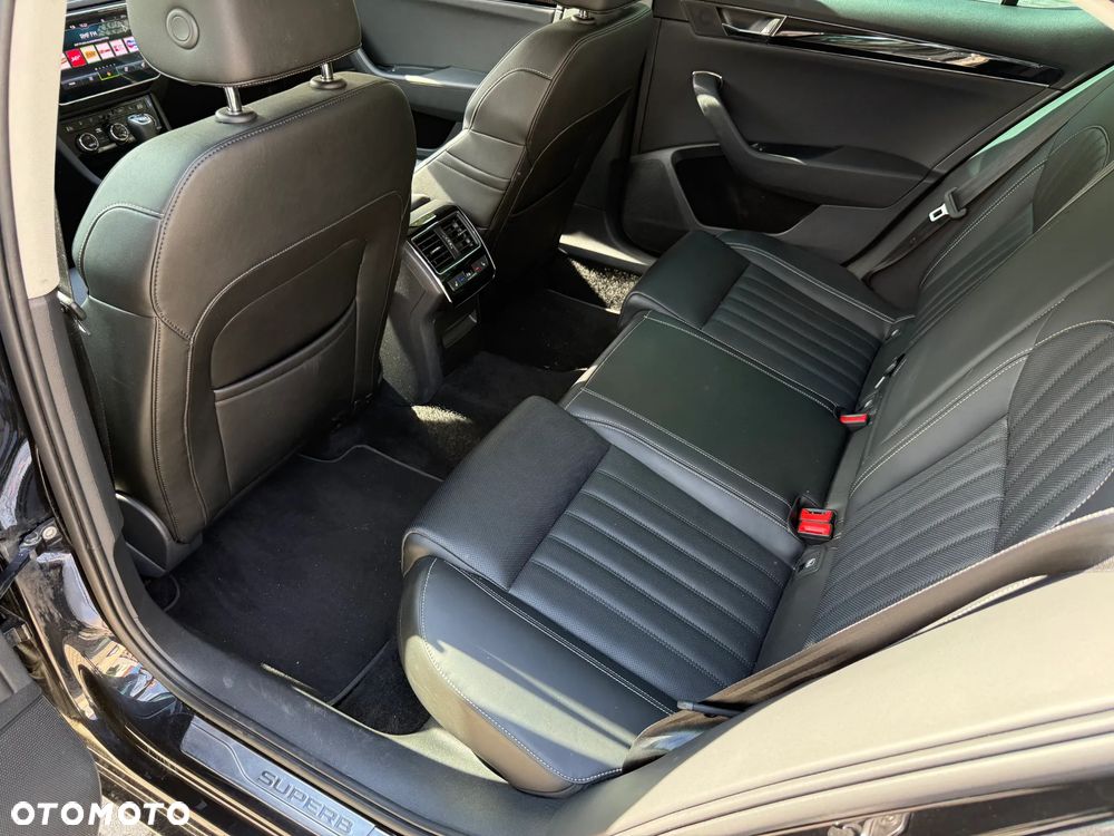 Skoda Superb 2.0 TDI SCR 4x4 L&K DSG - 4