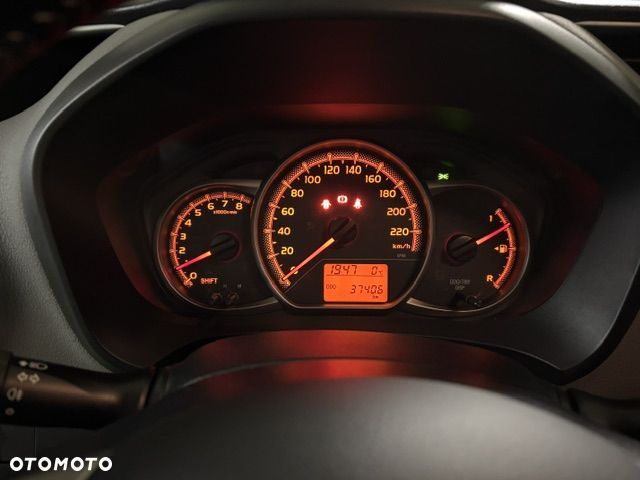 Toyota Yaris - 14