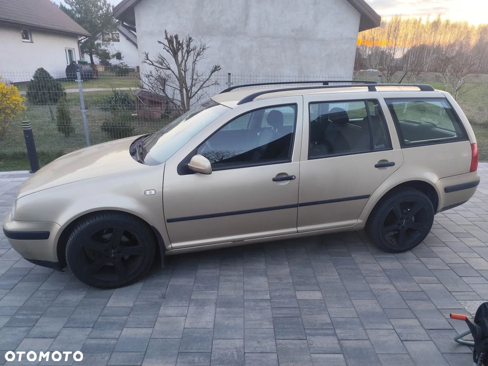 Volkswagen Golf 1.6 Comfortline - 3