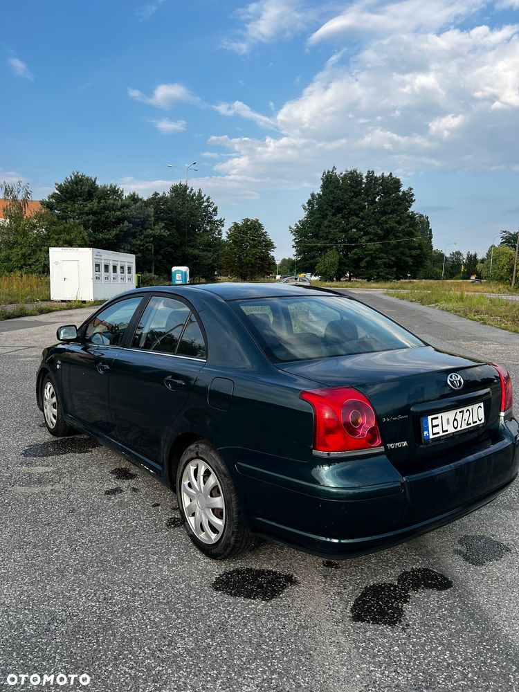 Toyota Avensis 2.0 D-4D Sol - 3