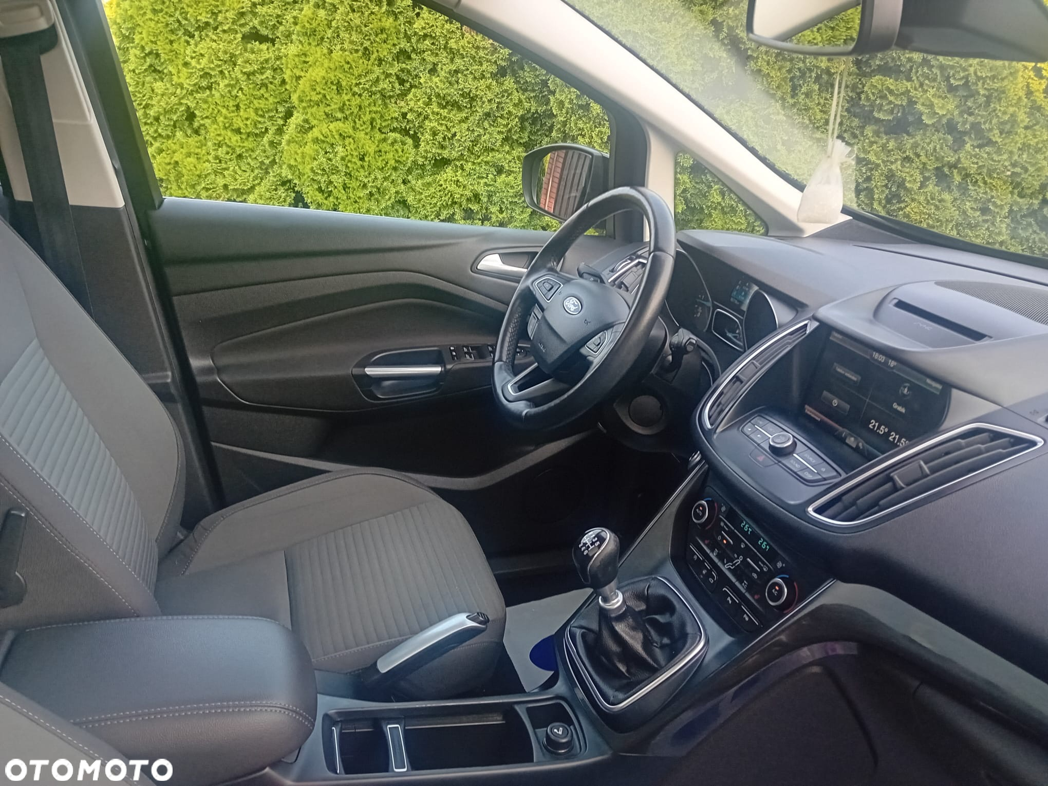 Ford C-MAX 2.0 TDCi Start-Stop-System Titanium - 25
