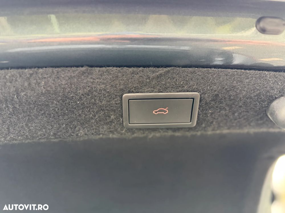 Skoda Octavia 2.0 TSI RS Plus - 17