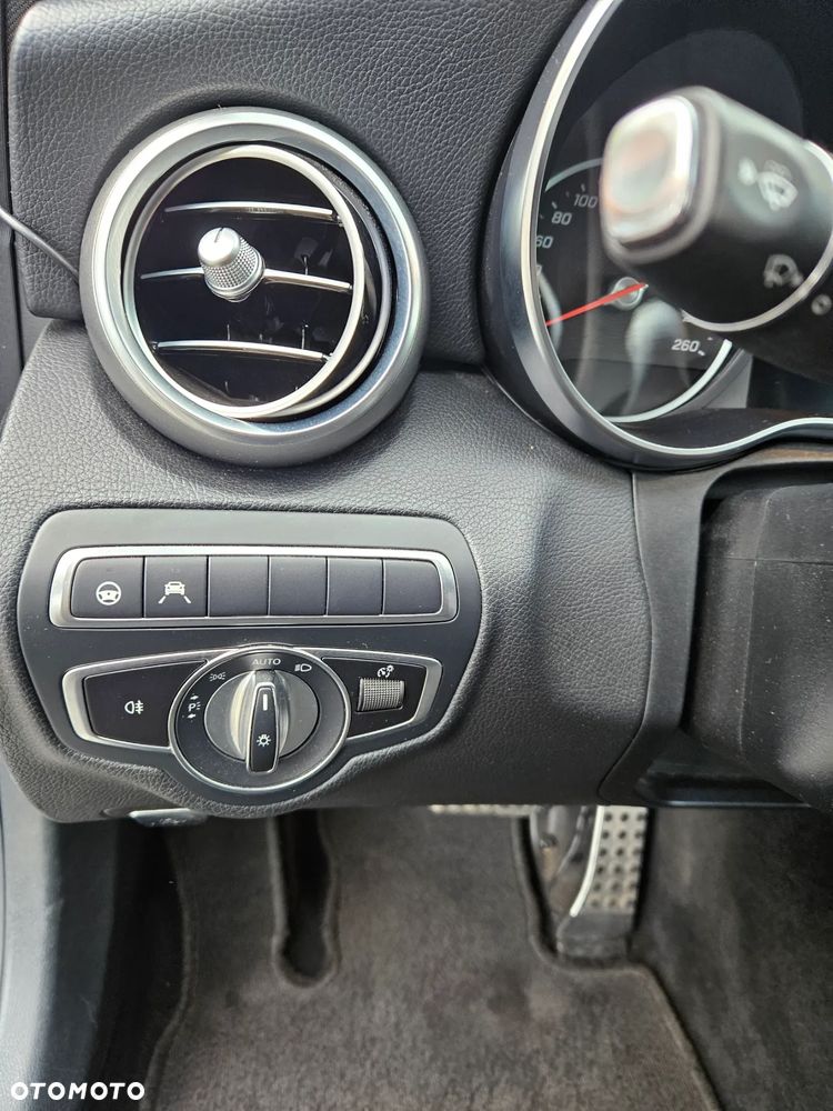 Mercedes-Benz Klasa C 220 d T 9G-TRONIC AMG Line - 13