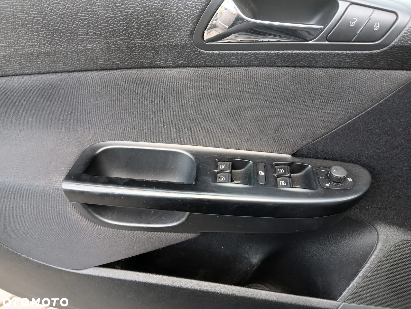 Volkswagen Passat 2.0 TDI Sportline DSG - 19