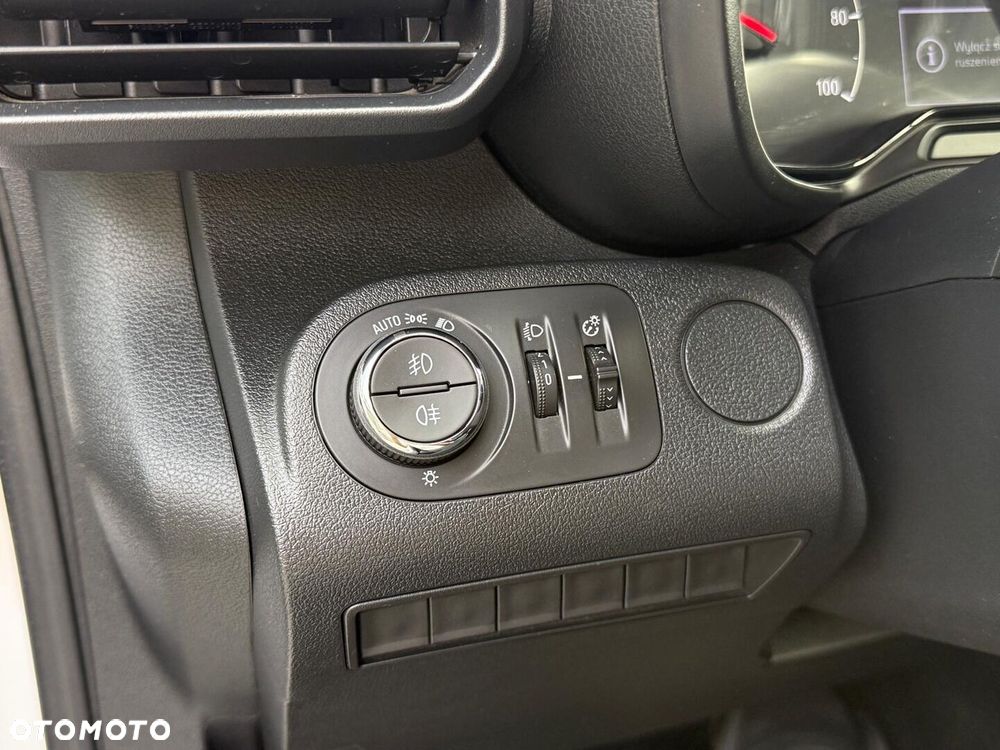 Opel Combo - 28