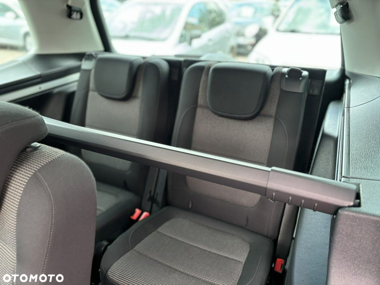 Volkswagen Sharan 2.0 TDI Highline DSG - 25