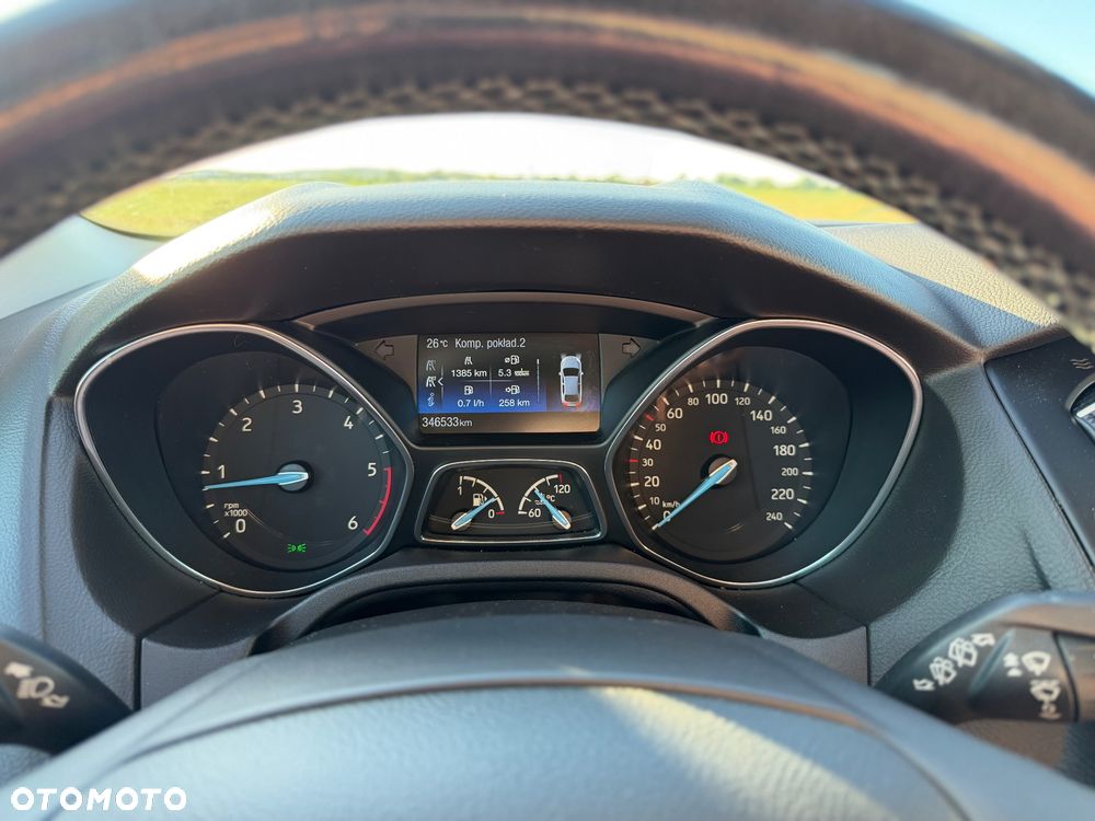 Ford Focus 1.5 TDCi SYNC Edition - 19