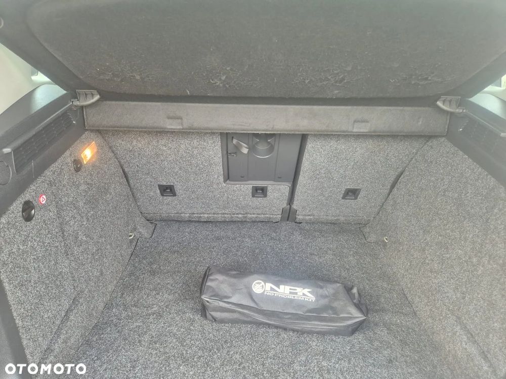 Volkswagen Tiguan - 16