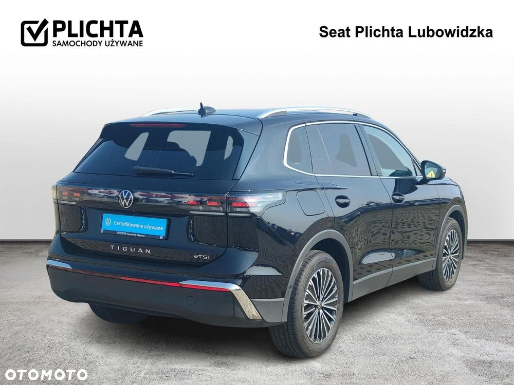 Volkswagen Tiguan - 5