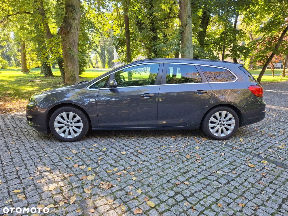 Opel Astra 1.4 T Cosmo - 2