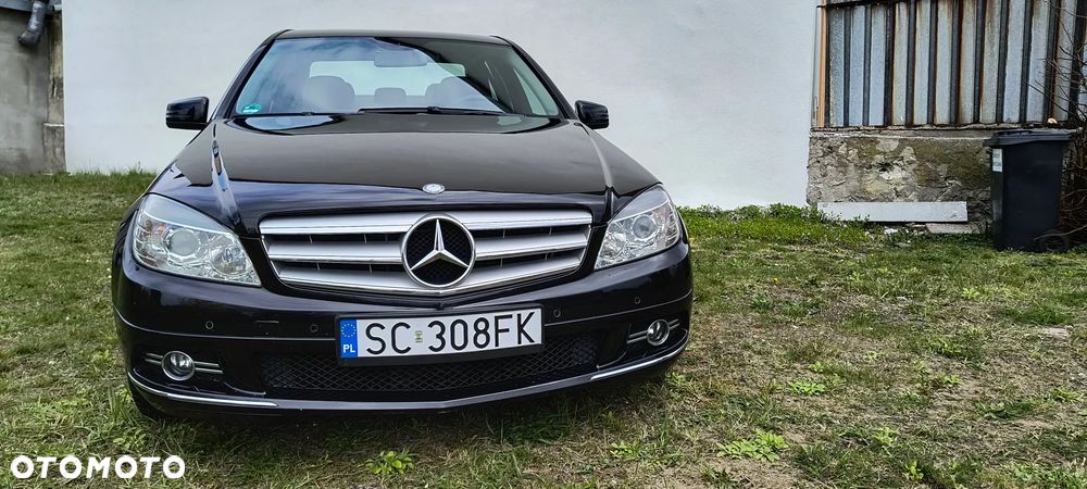 Mercedes-Benz Klasa C 180 CGI BlueEff Avantgarde - 8