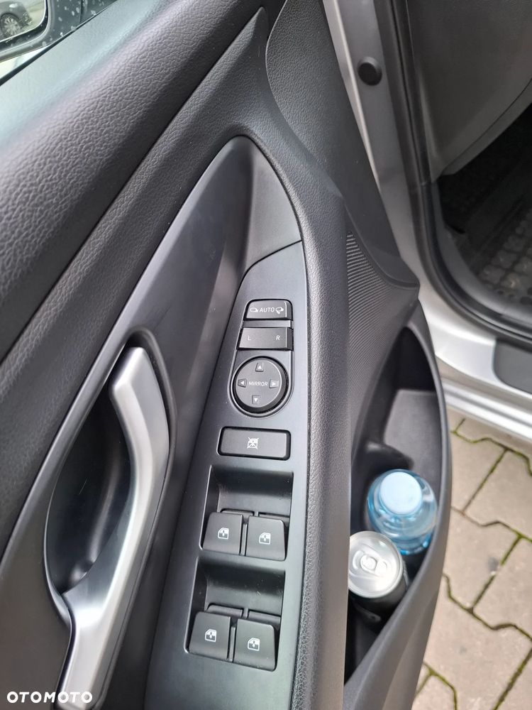 Hyundai i30 1.6 D Comfort DCT - 9