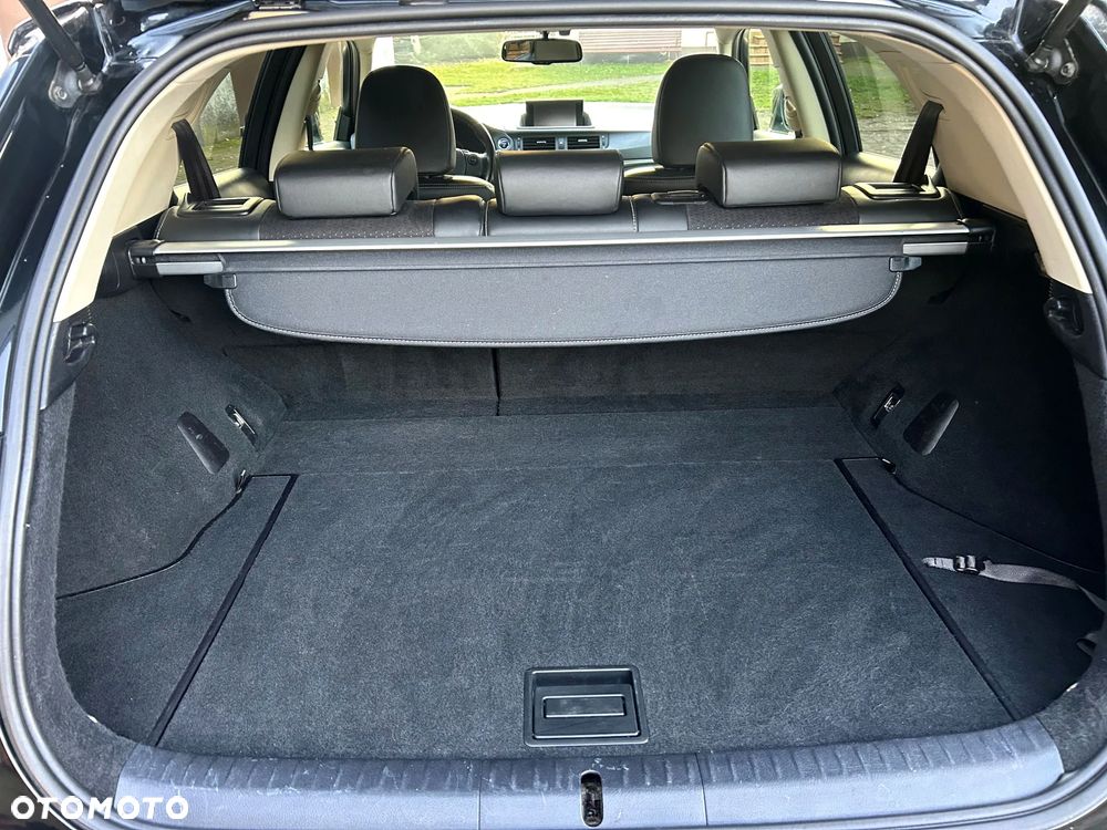 Lexus CT 200h Prestige - 10