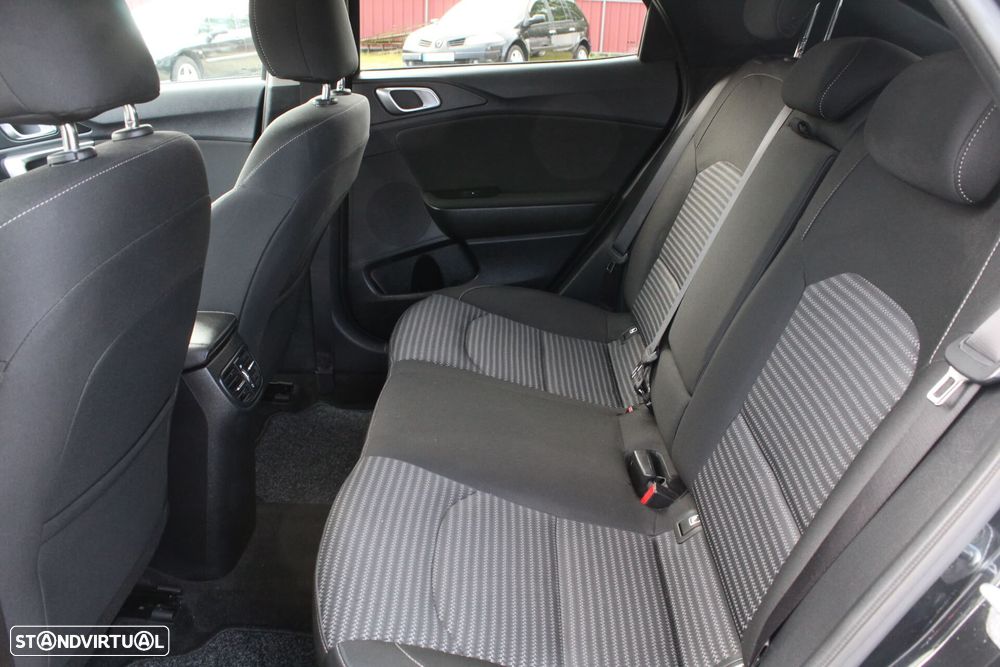 Kia XCeed 1.0 T-GDI Drive - 12