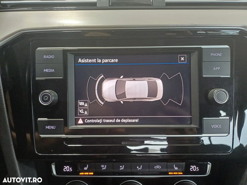 Volkswagen Passat 2.0 TDI DSG Highline - 27