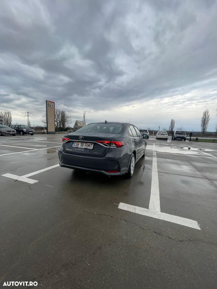 Toyota Corolla - 4