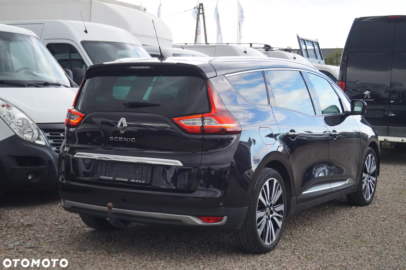 Renault Grand Scenic - 13
