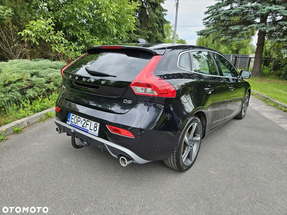 Volvo V40 D2 R-Design - 5