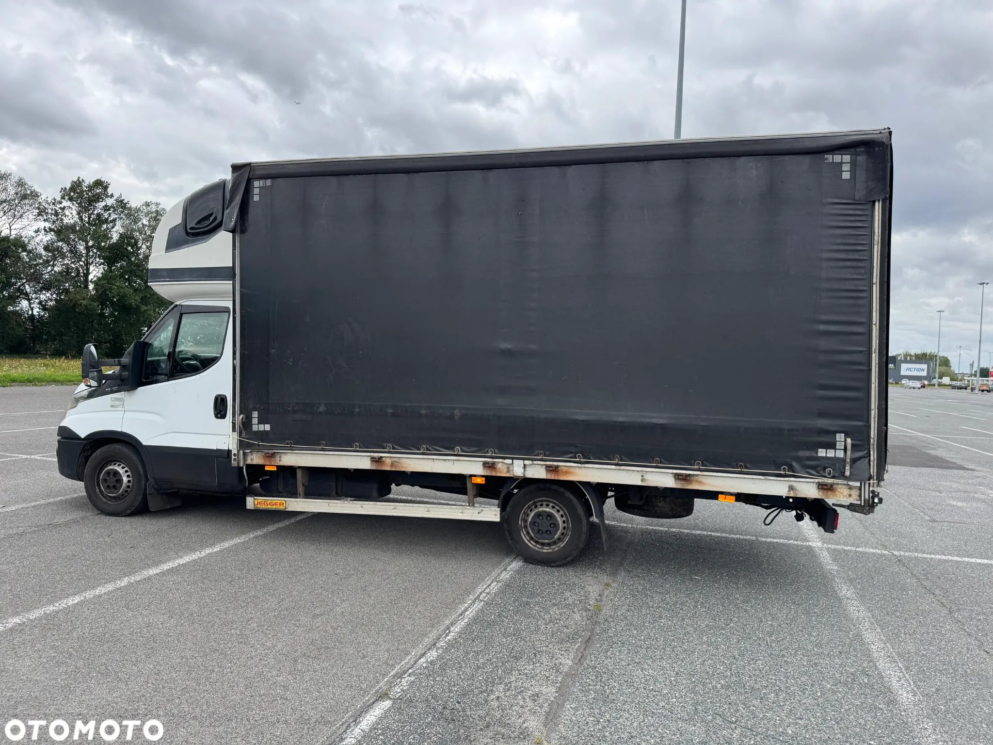Iveco DAILY - 7