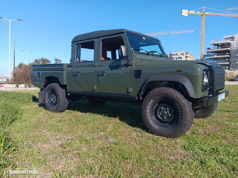Land Rover Defender - 4