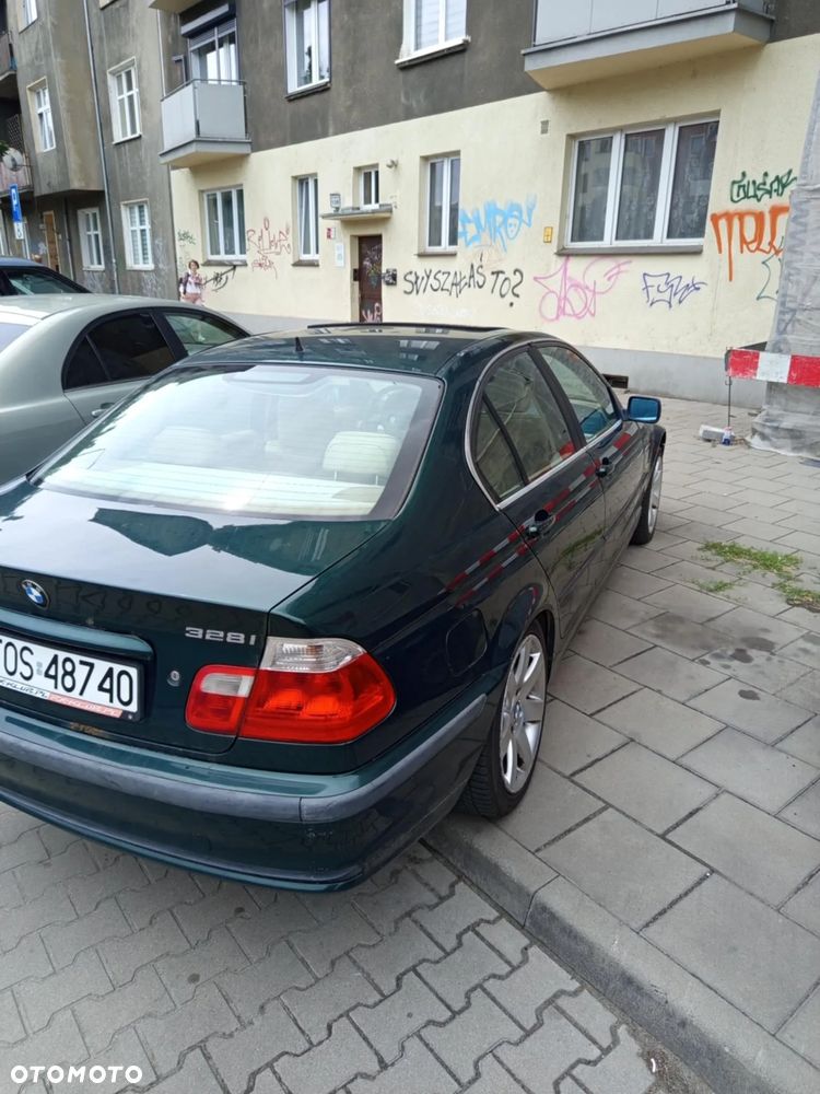 BMW Seria 3 328i - 4