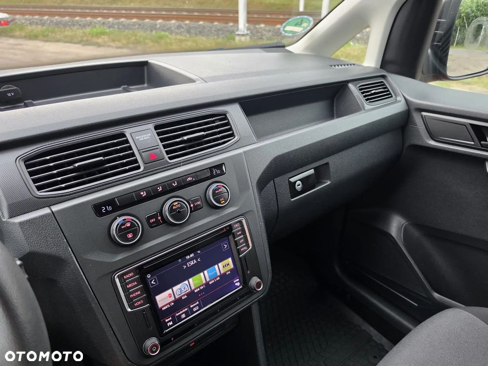 Volkswagen Caddy - 12