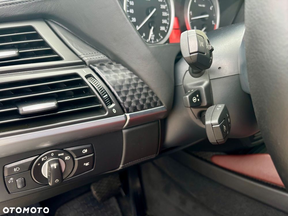 BMW X6 - 28