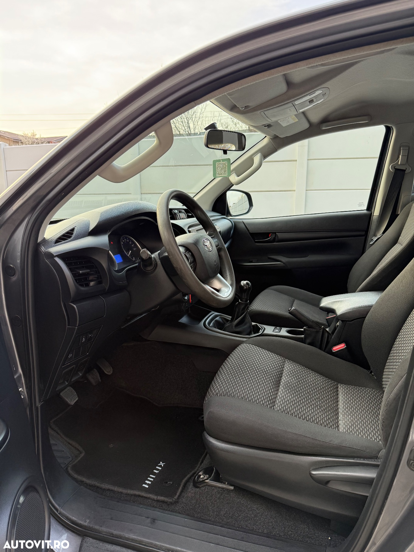 Toyota Hilux 2.4D 150CP 4x4 Double Cab 6MT Comfort - 18