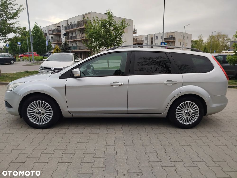 Ford Focus 1.6 TDCi DPF Titanium - 9