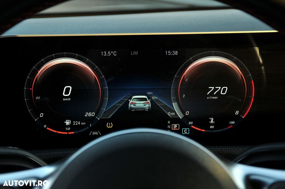 Mercedes-Benz CLA 180 Shooting Brake 7G-DCT AMG Line - 26