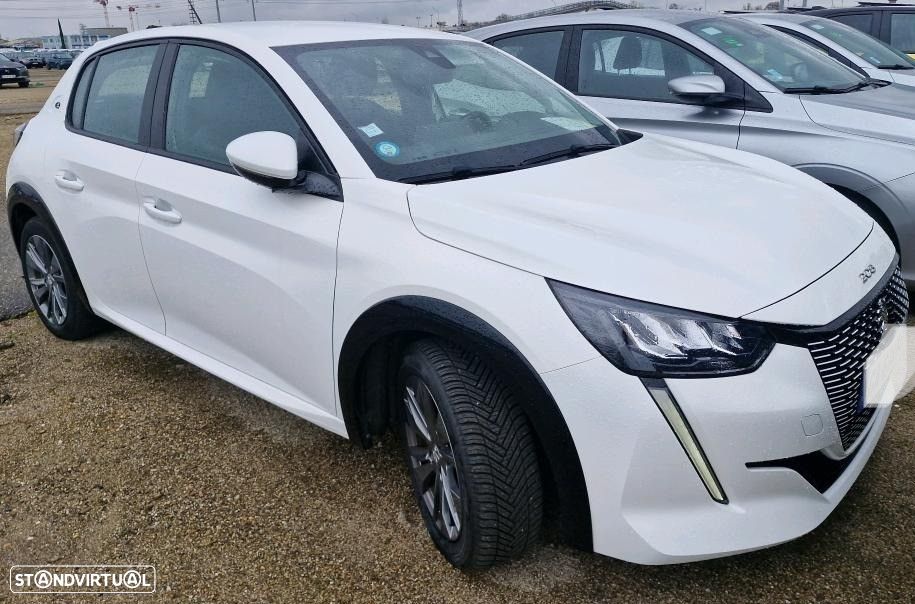 Peugeot e-208 Allure - 7