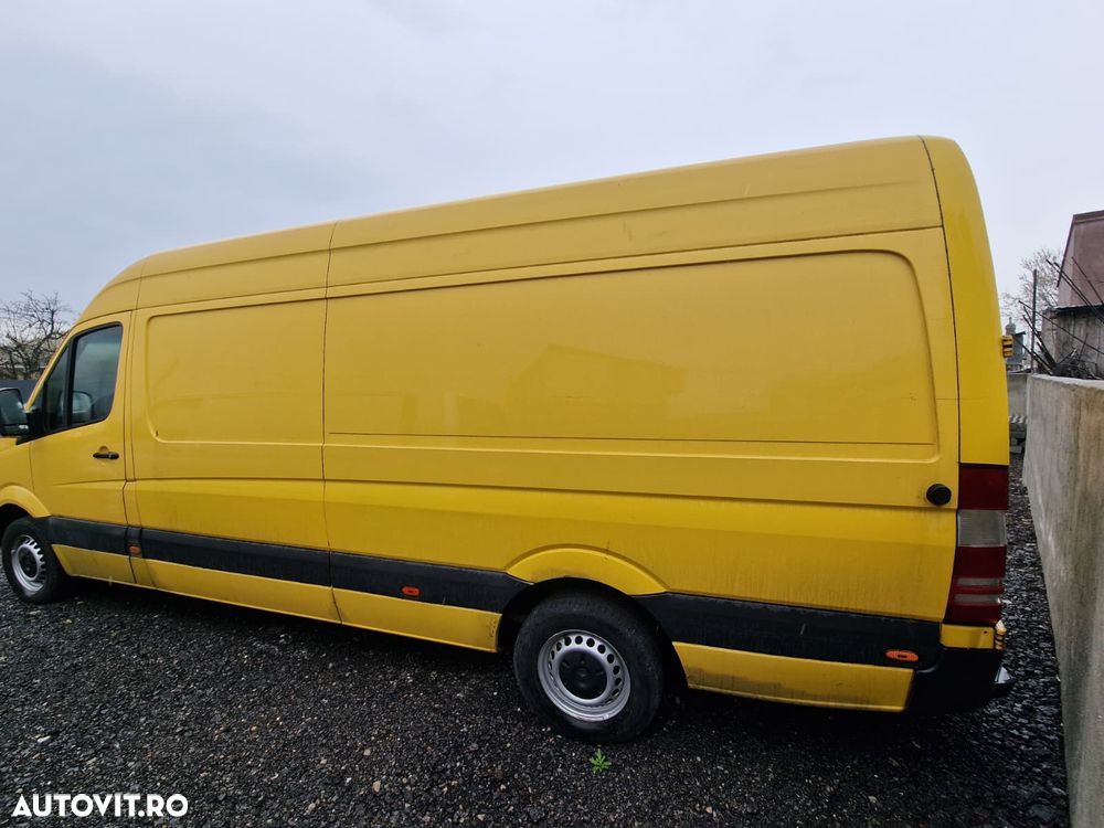 Mercedes-Benz SPRINTER 906 - 12