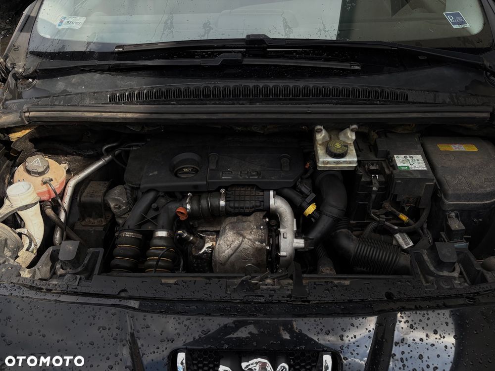 Peugeot 5008 - 16