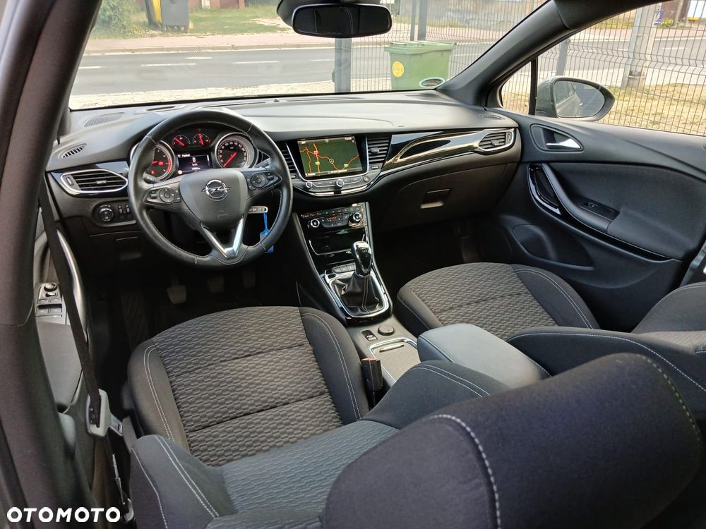 Opel Astra 1.4 Turbo Innovation - 36