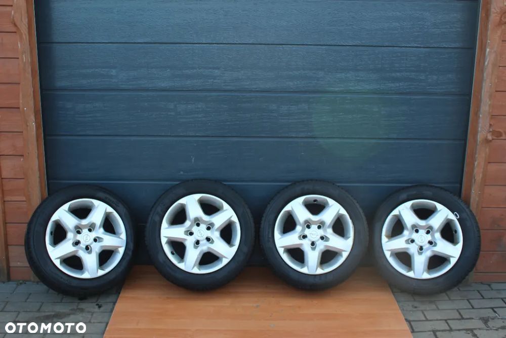 FELGI STAOWE STRUKTURALNE DEKLE OPONY OPEL ZAFIRA A B ASTRA H MERIVA B VECTRA C SIGNUM R16 205/55 5X110 - 1