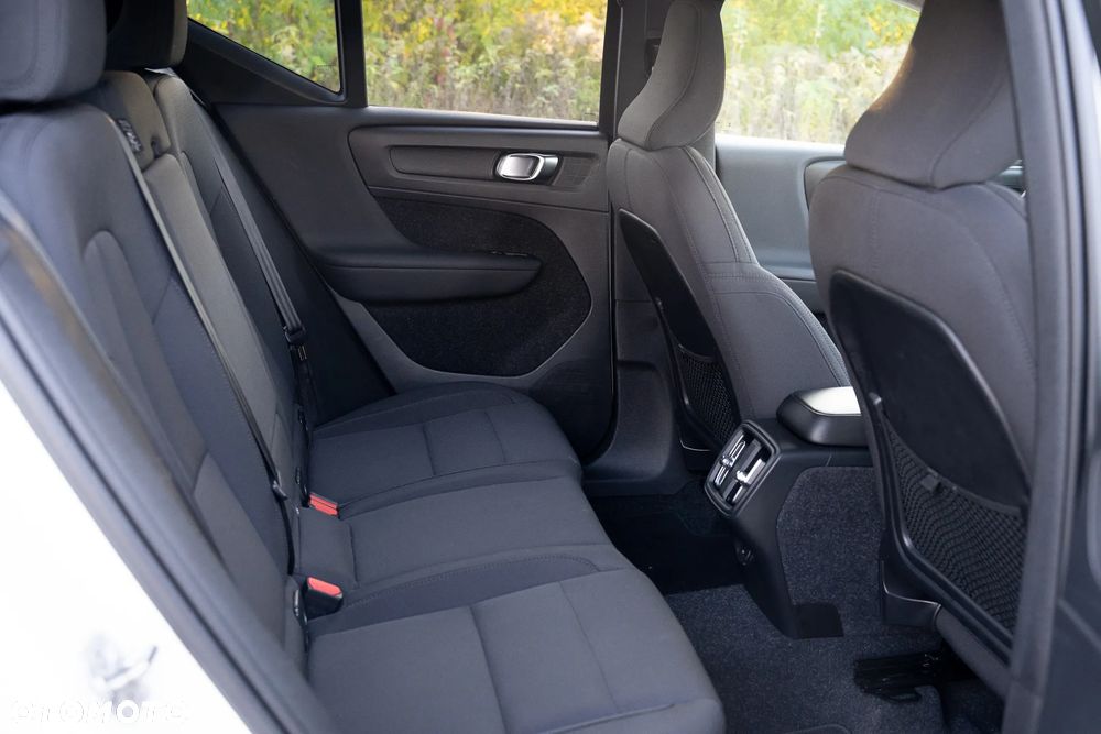 Volvo XC 40 D3 Momentum Pro - 21
