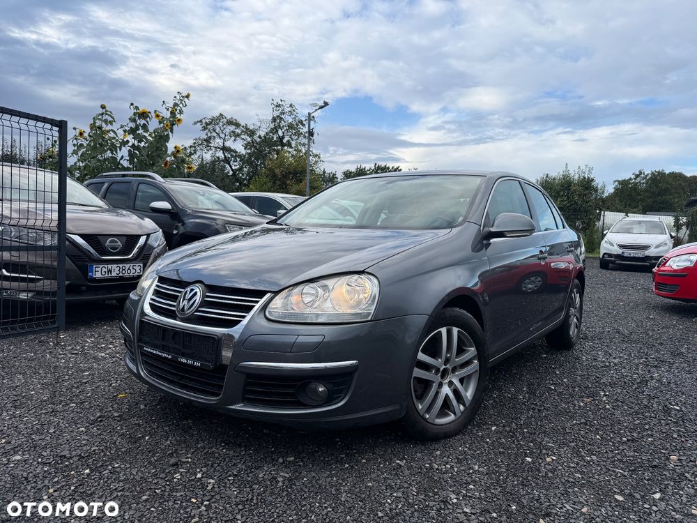 Volkswagen Jetta 1.4 TSI Sportline - 4