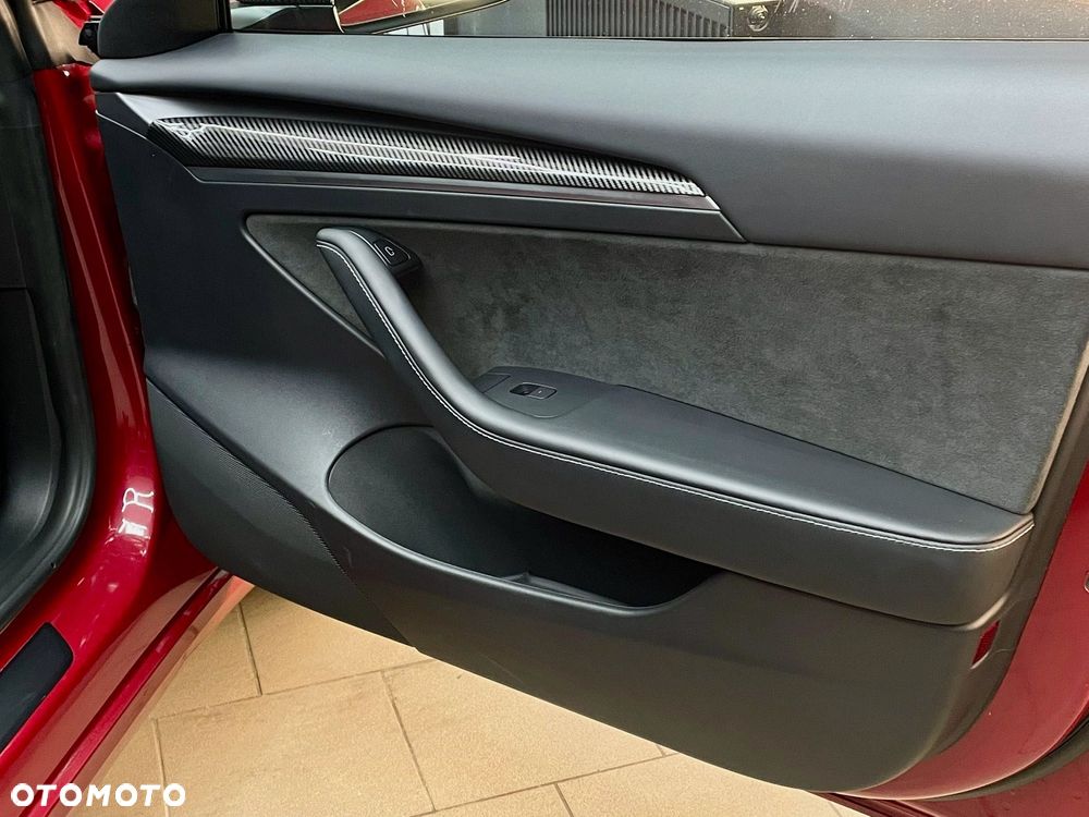 Tesla Model 3 - 7