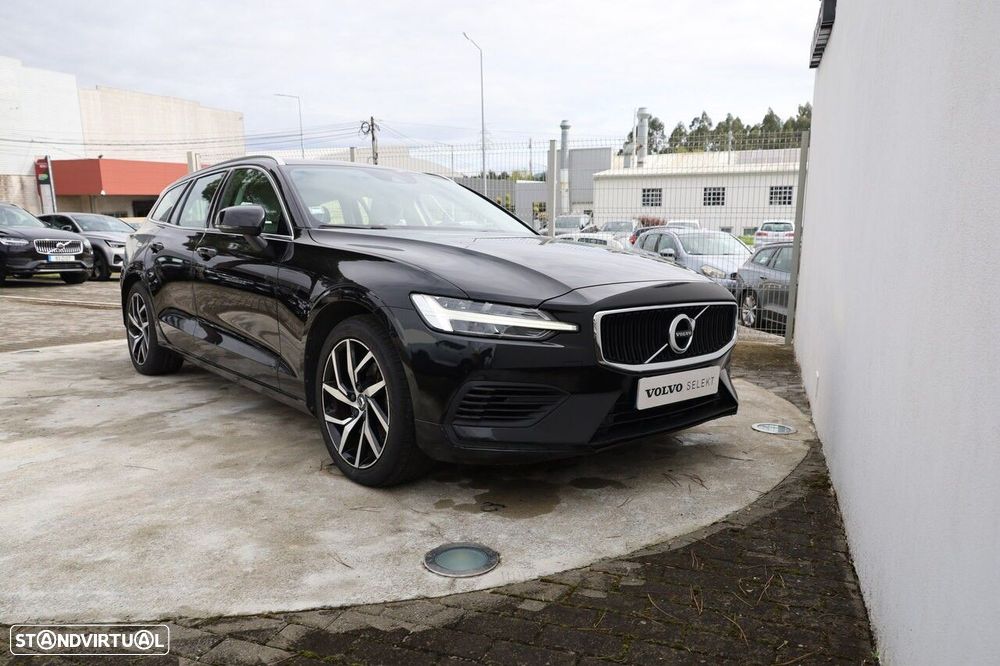 Volvo V60 2.0 T8 AWD TE Momentum Plus - 8