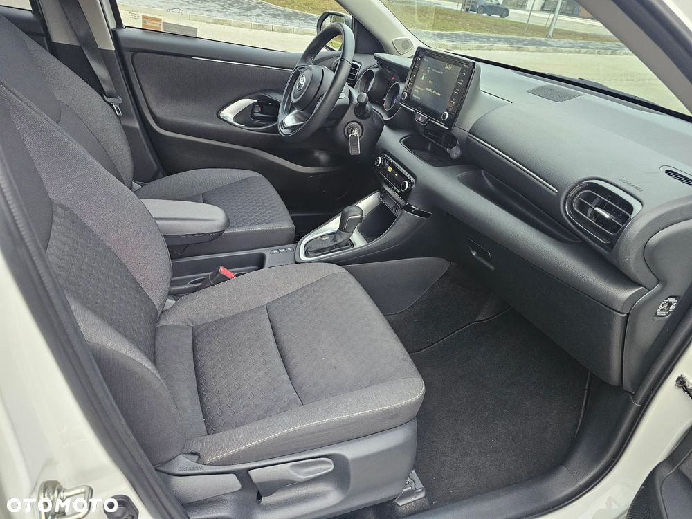 Toyota Yaris Hybrid 1.5 Style - 27