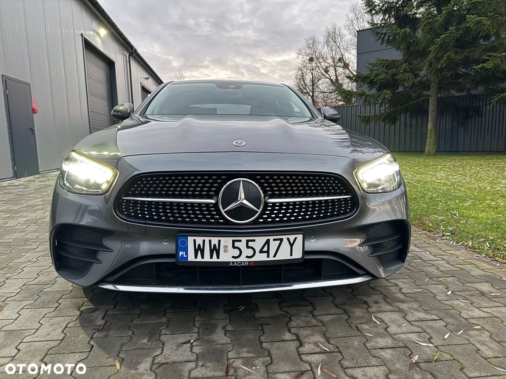 Mercedes-Benz Klasa E 220 d 4Matic 9G-TRONIC AMG Line - 39