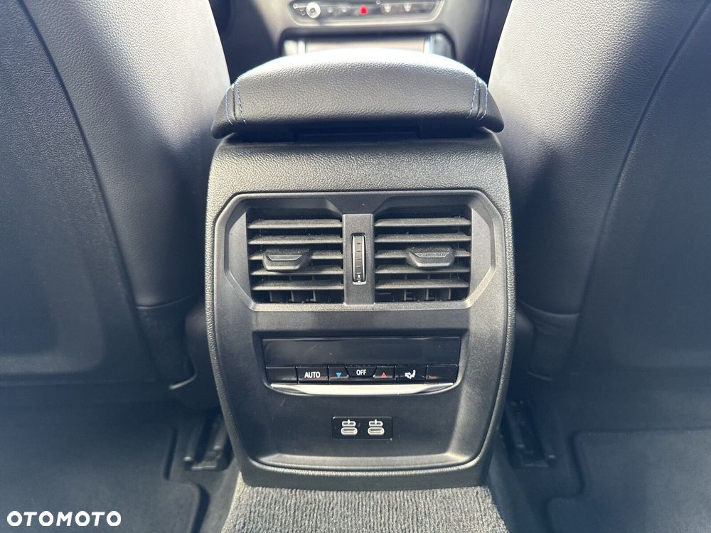 BMW Seria 3 M340d xDrive mHEV sport - 22