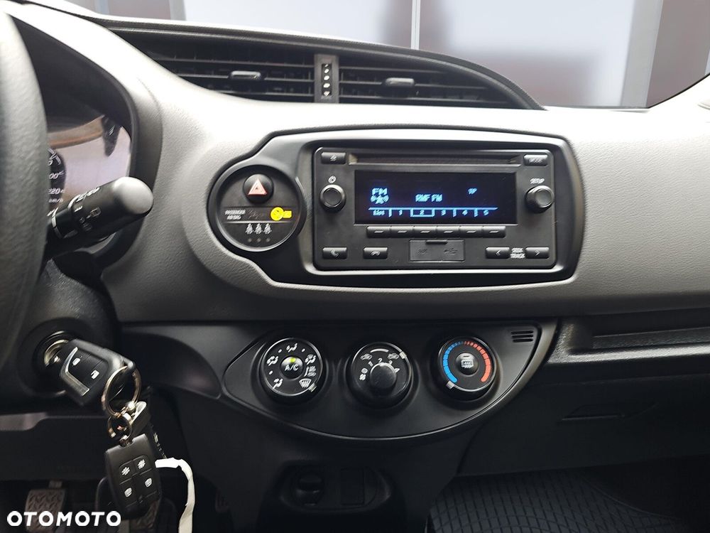 Toyota Yaris 1.5 Active - 14
