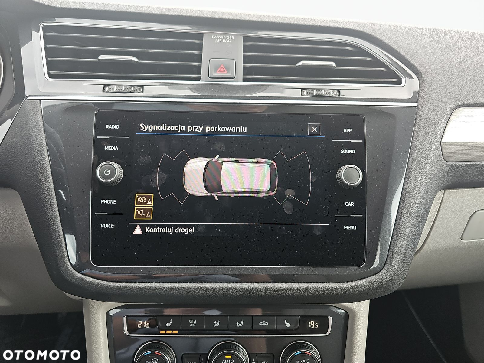 Volkswagen Tiguan Allspace 2.0 TDI SCR Comfortline - 29